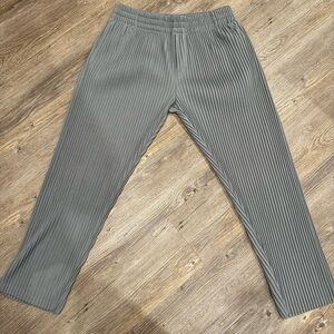 Maniere De Voir Men's pleated Pants in Gray size XXL fits XL